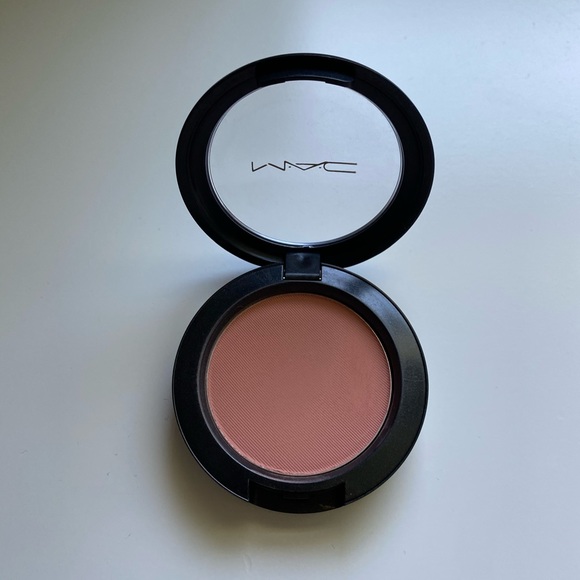 3 MAC Blushes - Picture 2 of 8